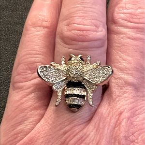 COPY - Cubic Zirconia Bumblebee Ring